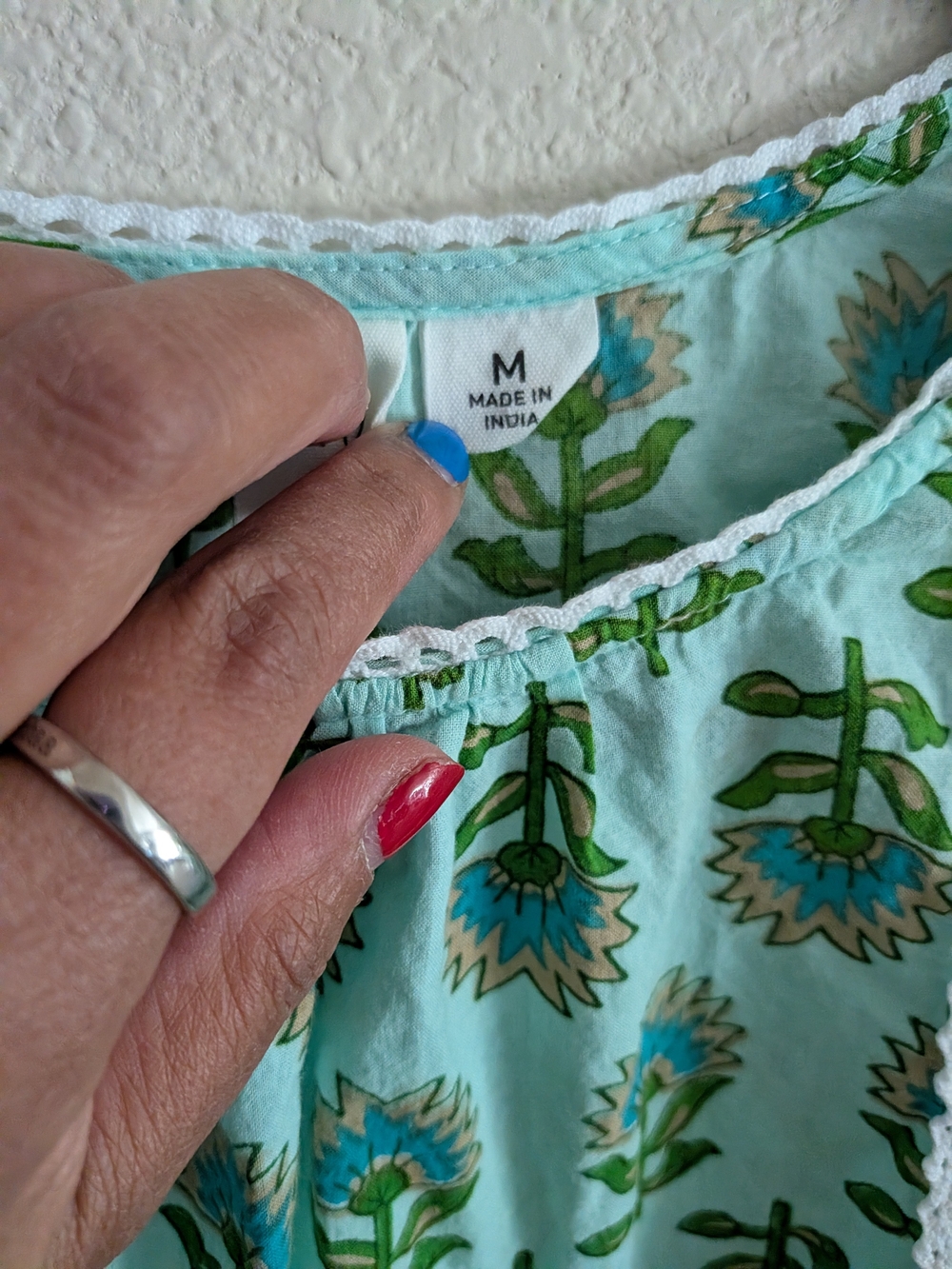 Joie Mint Green Floral Lace-Trim Flutter Sleeve Blouse - Picture 5 of 5